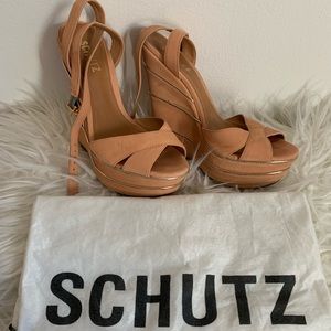 Schutz Platform Sandals, perfect condition, only wore once size 7 ( wear small)